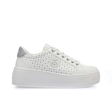 Sneakers bianche e argento con suola platform e logo laterale