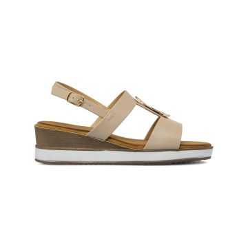 Sandali beige da donna con zeppina e dettaglio dorato Marinaseval