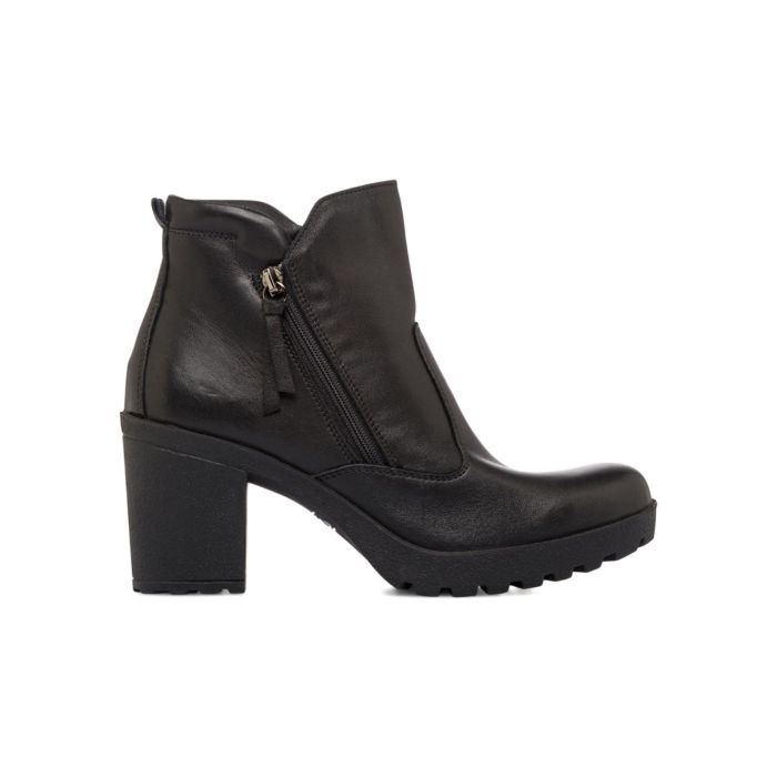 Stivali Di Gomma Donna Bassi E Stivaletti In Pelle Con Tacco Alto E Cerniera Laterale – Moda Autunno Inverno, Colori Abbinati