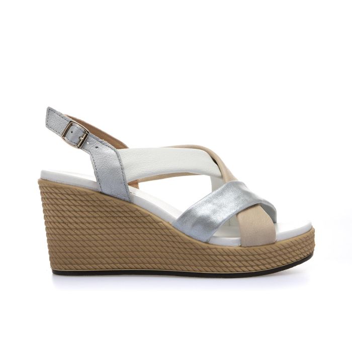 Sandali bianchi e argento in pelle con zeppa