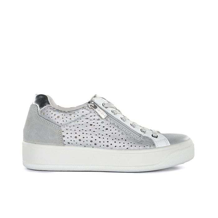 Sneakers argento in pelle con inserto traforato e suola platform
