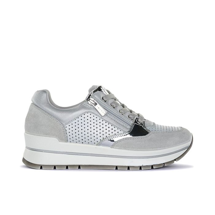 Sneakers argento con inserto traforato, zip e lacci