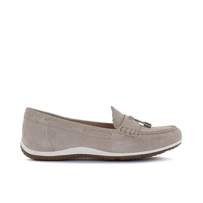 Mocassini sportivi beige da donna in pelle con nappine
