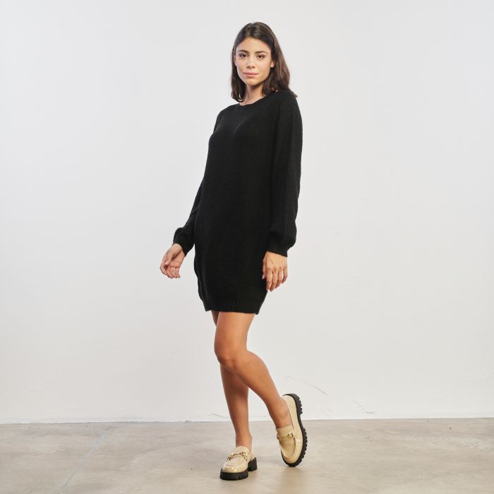 Abito in maglia nero con scollo a barchetta