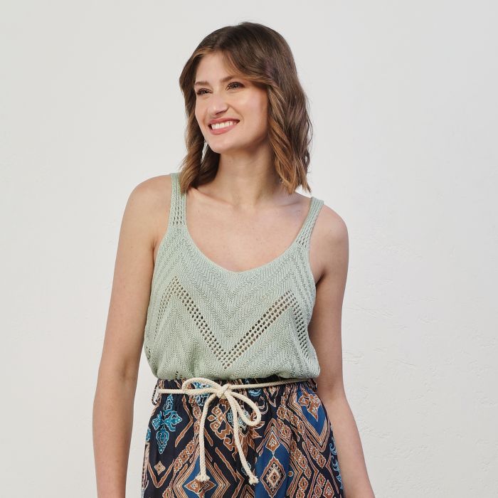 Top verde lavorazione uncinetto