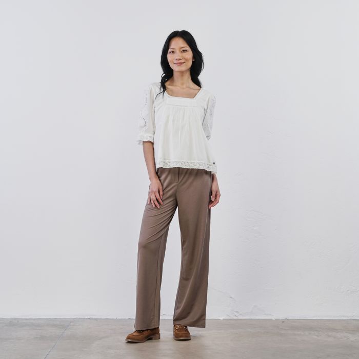 Pantaloni marroni morbidi lunghi da donna