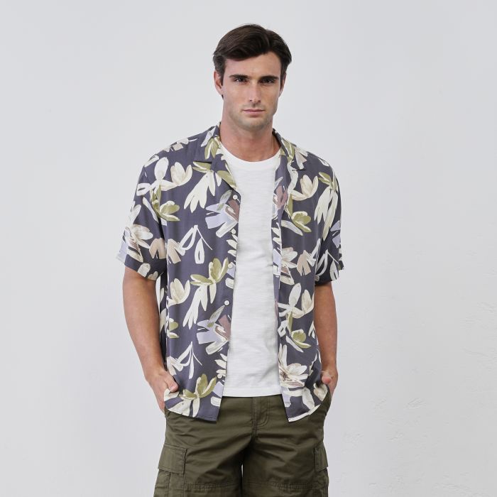 Camicia grigia da uomo in fantasia floreale