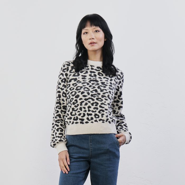Maglioncino beige e nero in fantasia animalier