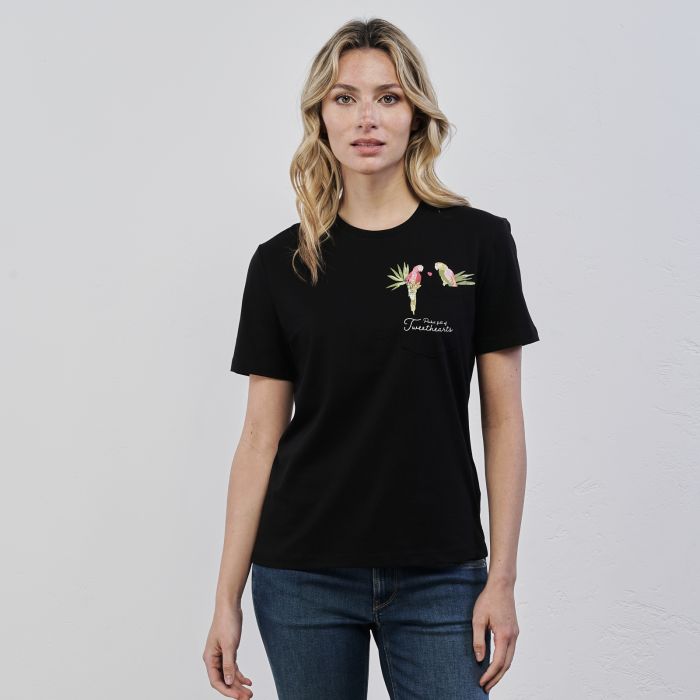 T-shirt nera da donna con maniche corte e dettaglio pappagalli