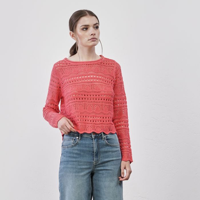 Maglia rosa traforata da donna