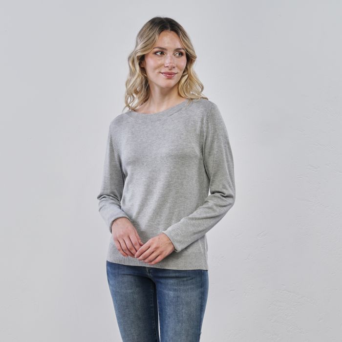 Maglioncino leggero grigio da donna con scollo a barchetta