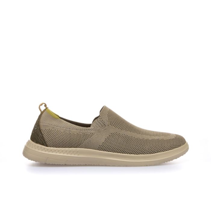 Sneakers slip-on beige con suola in gomma