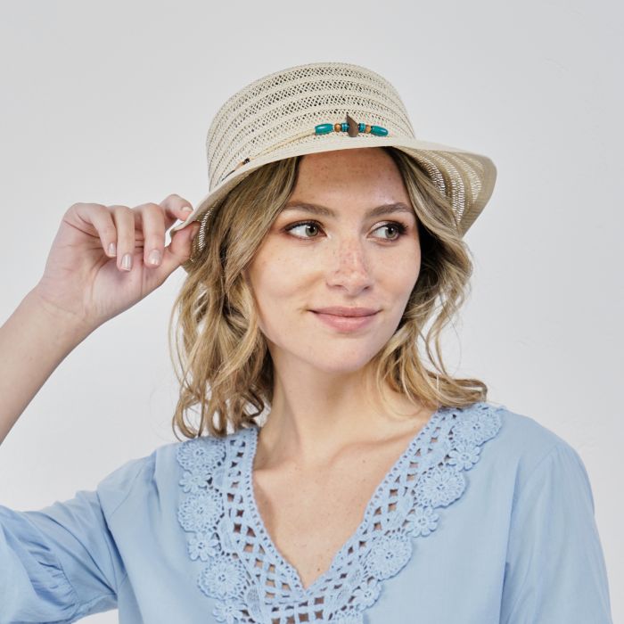 Cappello beige da mare effetto paglia con perline
