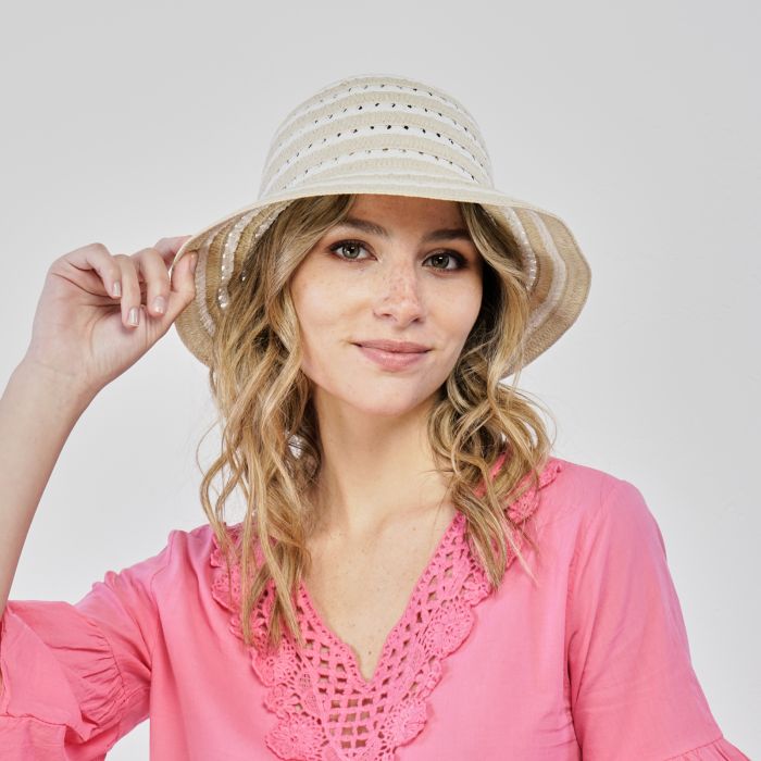 Cappello beige e bianco da mare effetto paglia