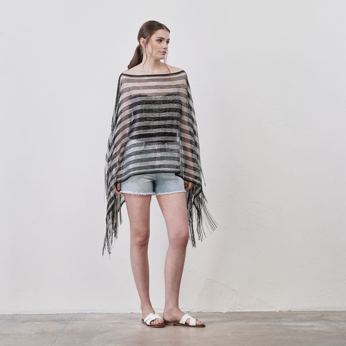 Kaftano nero e argento da mare con frange