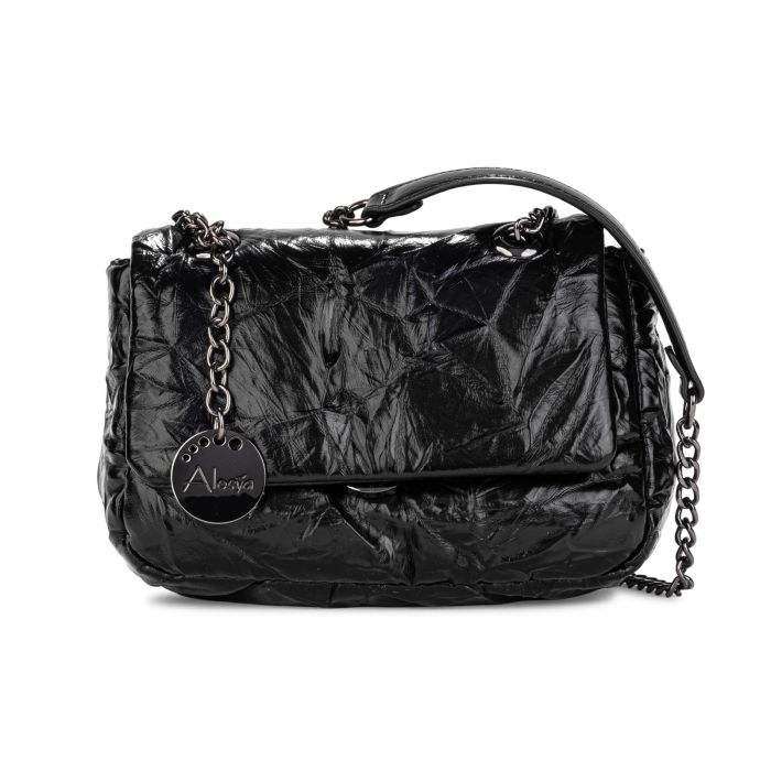 Borsa nera effetto trapuntato con tracolla e ciondolo