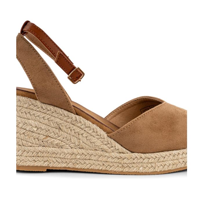 CUSHIONAIRE Sandali Con Zeppa Espadrillas Melissa - Donna, Marrone Chiaro, Taglia 38, Cinturino Regolabile
