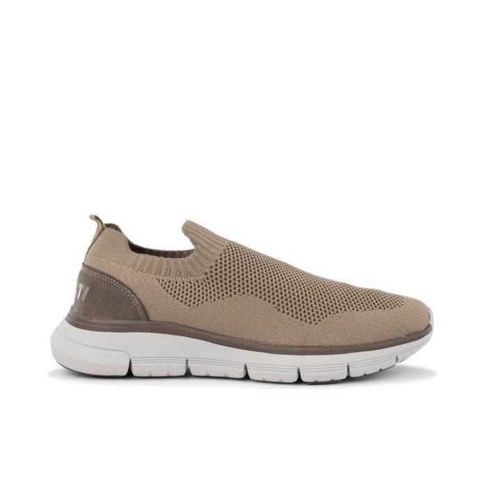 Sneakers slip-on beige in tessuto traforato con logo posteriore