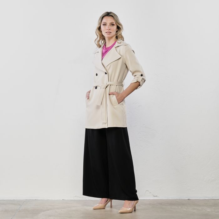 Trench panna con tasche e cintura