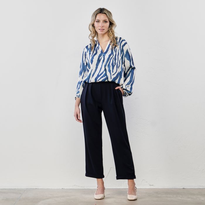 Pantaloni blu lunghi con tasche