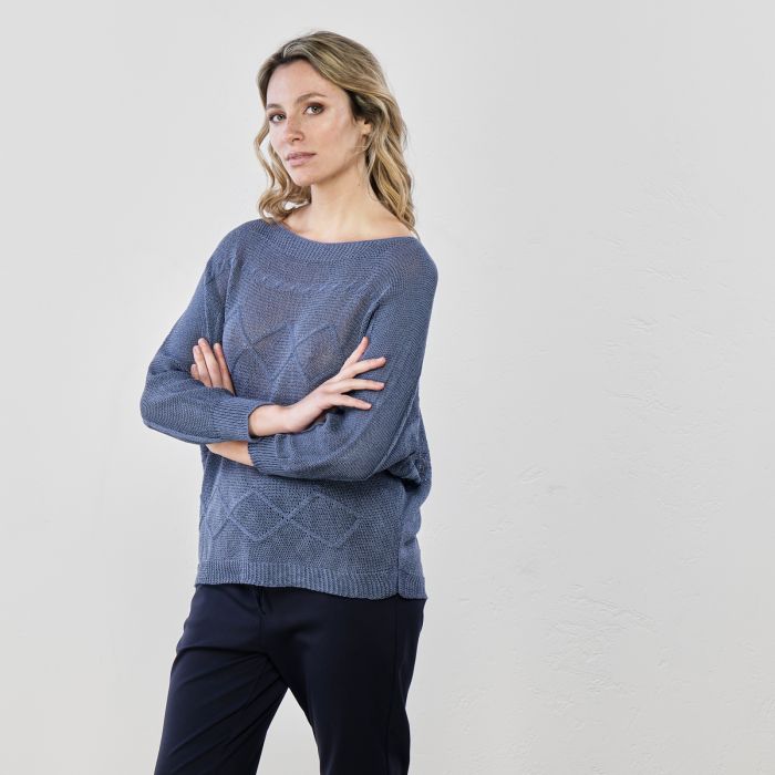 Maglioncino leggero blu con ricamo a rombi