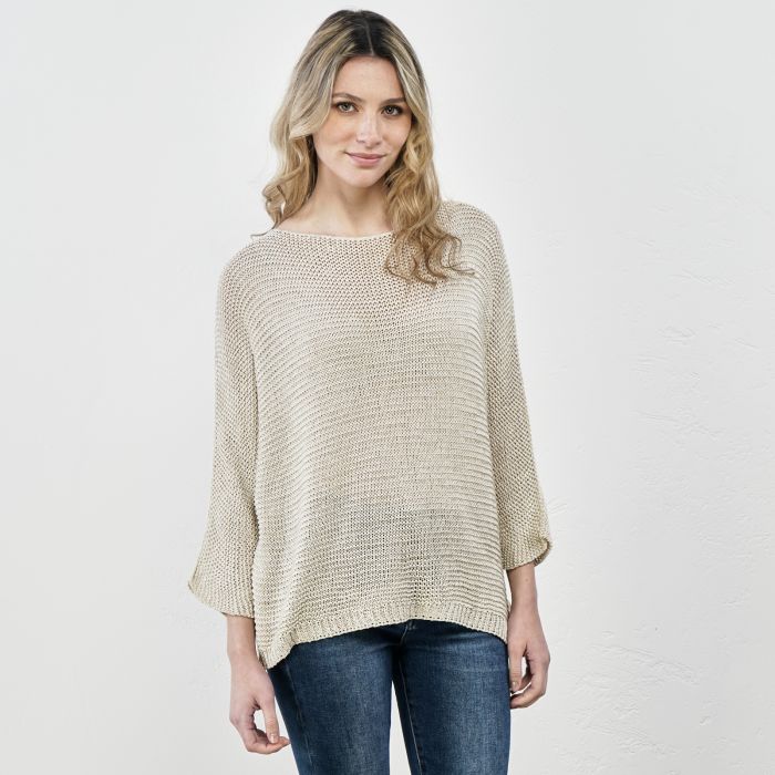Maglioncino leggero beige con scollo a barchetta
