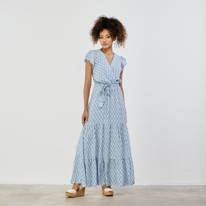 Abito azzurro lungo con balze e fusciacca in vita