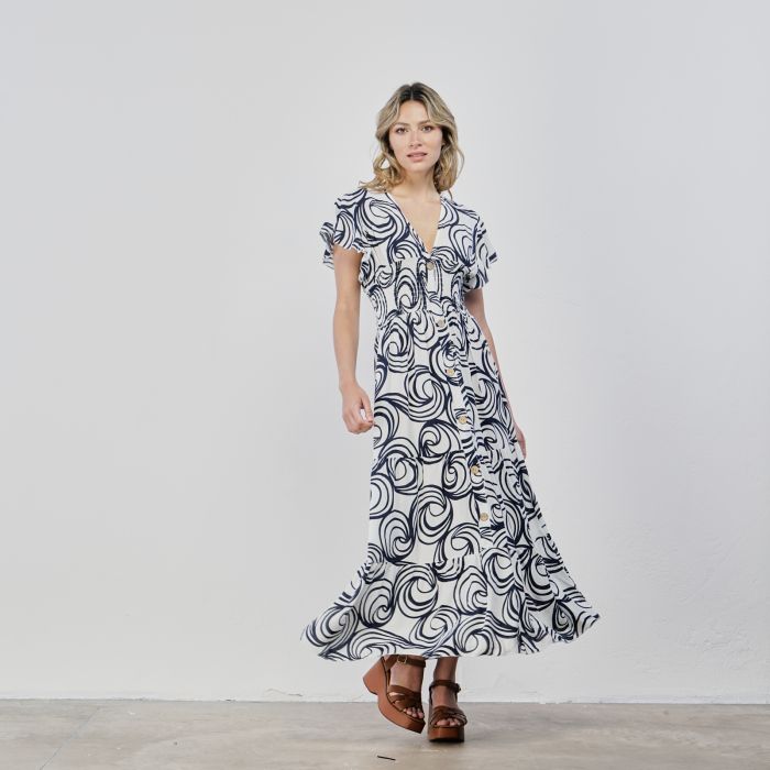 Abito lungo bianco con bottoni e stampa geometrica