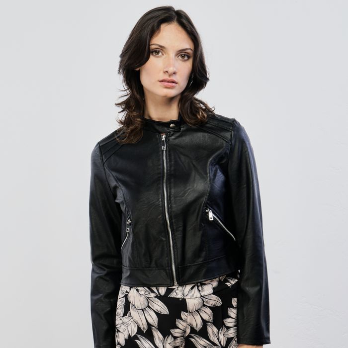 Giacca nera ecopelle con zip