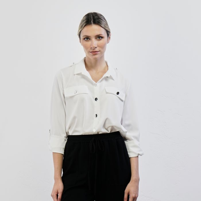 Camicia bianca con tasche