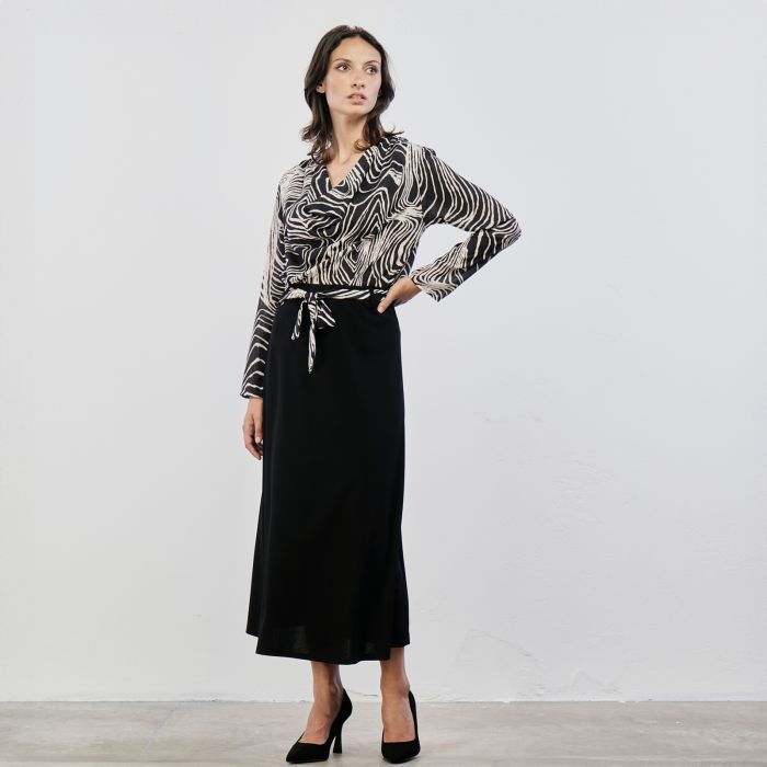 Gonna lunga nera con fusciacca