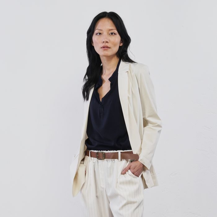 Blazer bianco da donna con tasche