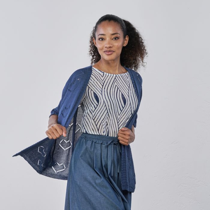 Cardigan blu da donna senza bottoni con dettaglio cuori