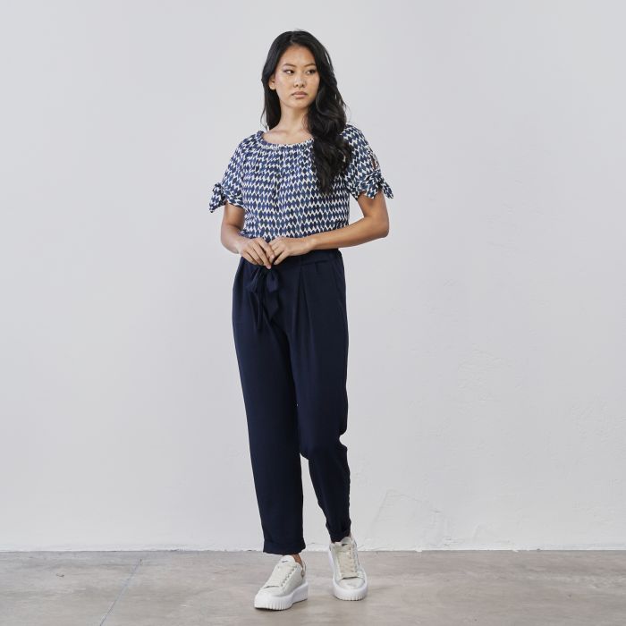 Pantaloni lunghi blu da donna con fusciacca