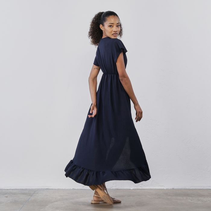 Abito lungo blu asimmetrico da donna con dettagli volant