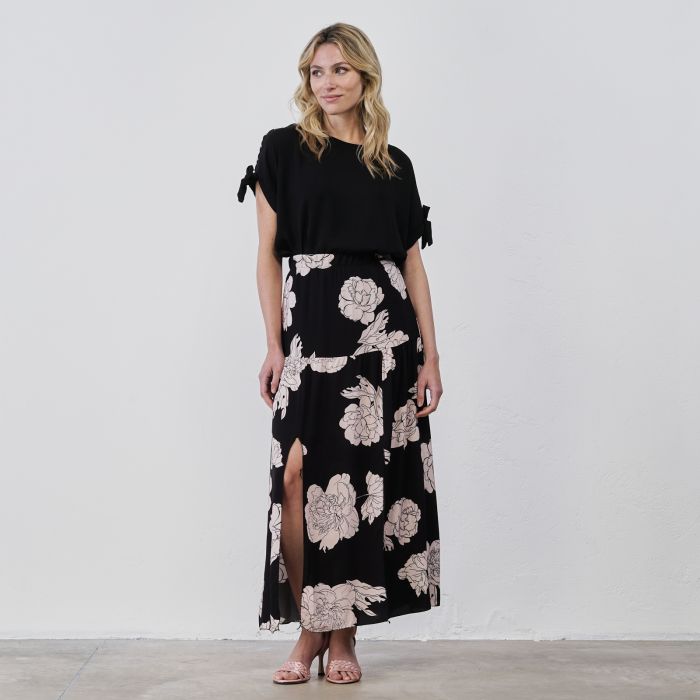 Gonna lunga nera e rosa da donna con spacco e stampa maxi fiori