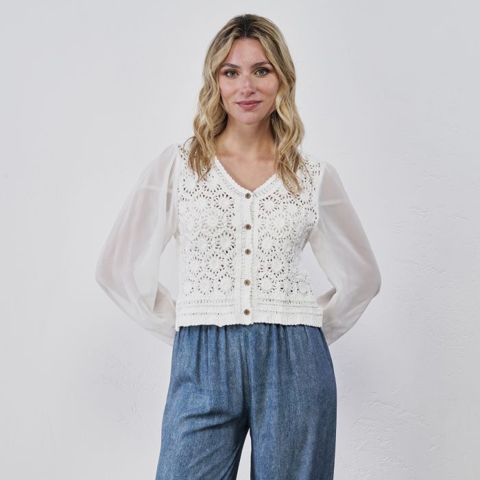 Camcia bianca da donna con inserto in tessuto traforato e bottoni