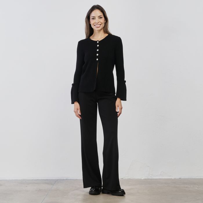 Pantaloni lunghi neri da donna a zampa