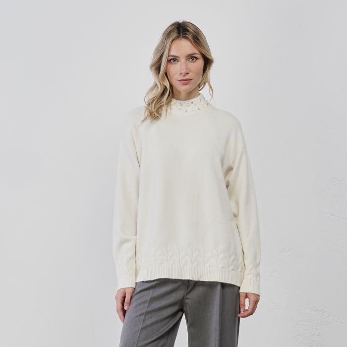 Maglioncino lupetto bianco da donna con strass e perle