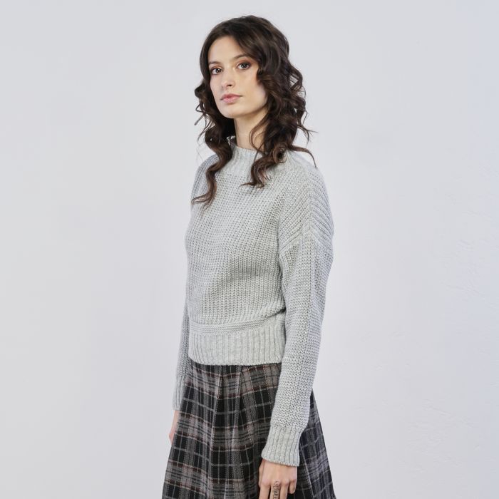 Maglione grigio da donna modello lupetto