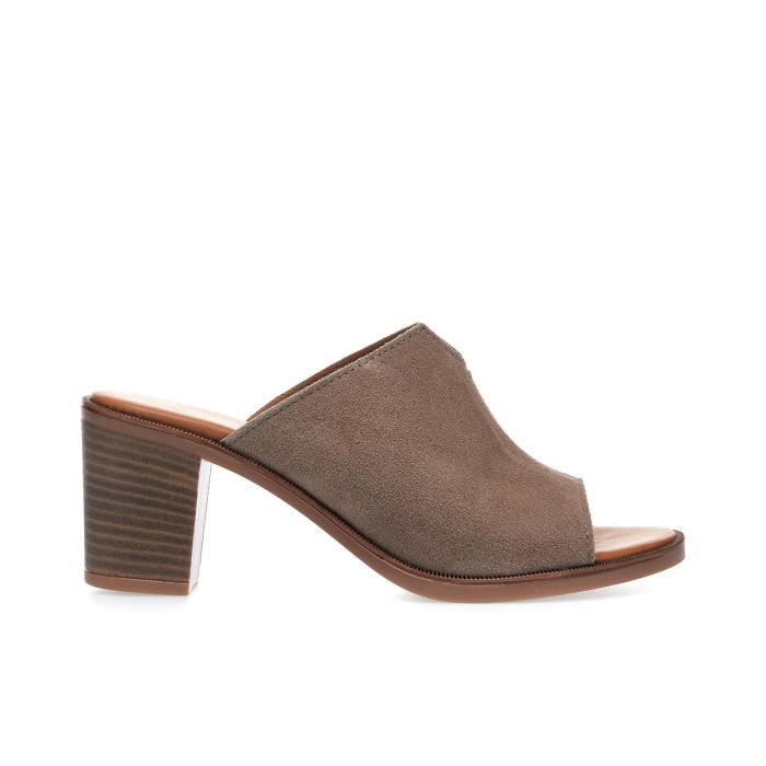 Mules beige in pelle con tacco