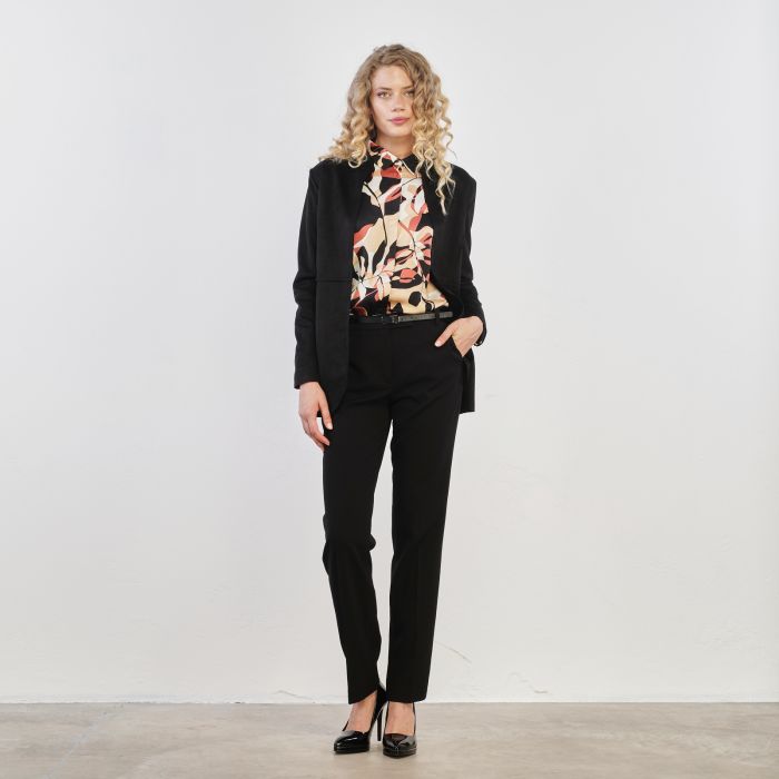 Giacca nera leggera effetto suede