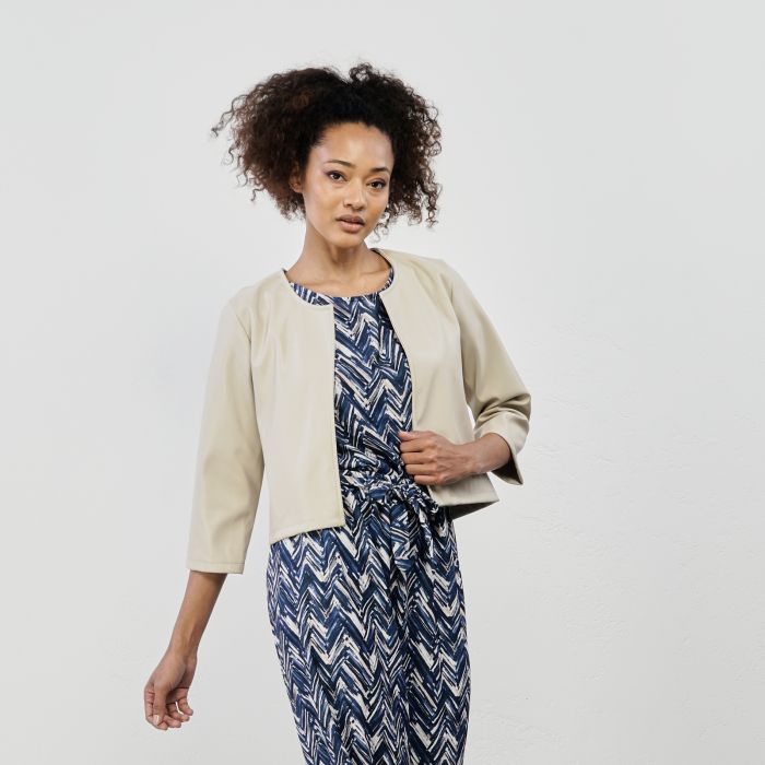 Giacca corta beige in ecopelle