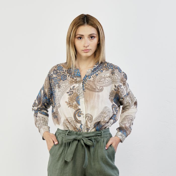 Camicia beige con nodo in stampa paisley