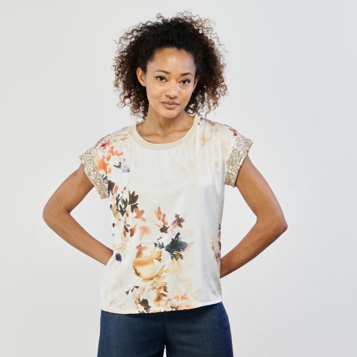 T-shirt panna con mezze maniche con paillettes