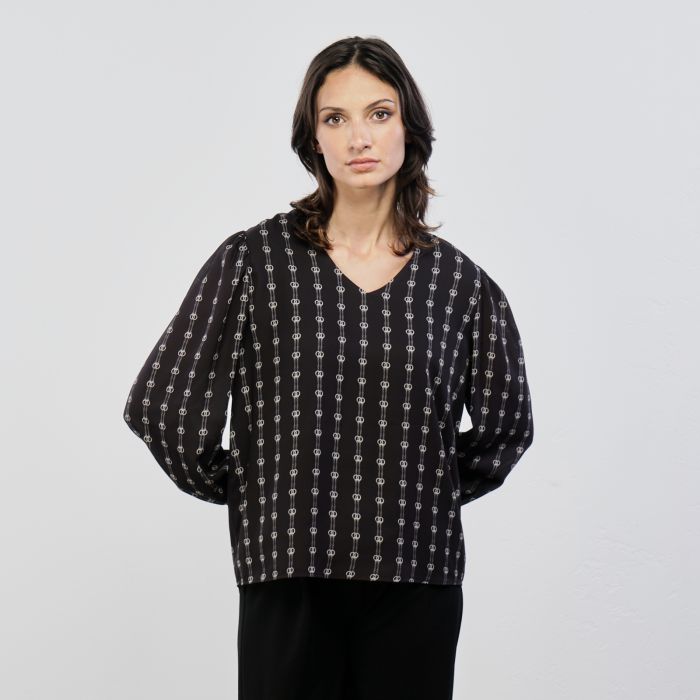 Blusa nera scollo a V con stampa geometrica