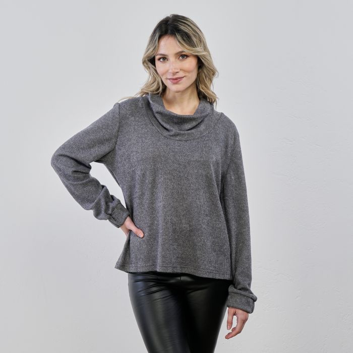 Maglione grigio con polsini e collo morbido