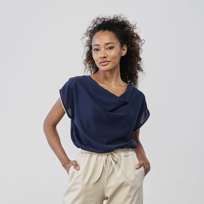 Top blu da donna con dettaglio strass