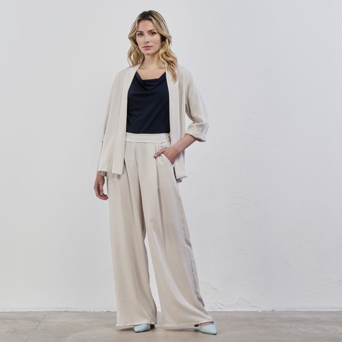 Blazer beige da donna senza tasche