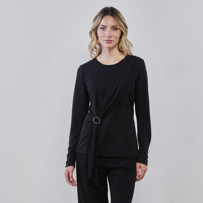 Maglia nera da donna con drappeggio